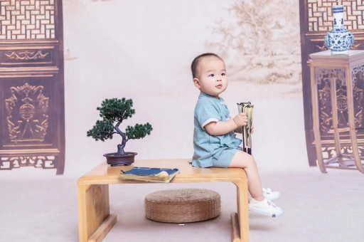 华容蜡笔小新美伢怀孕
